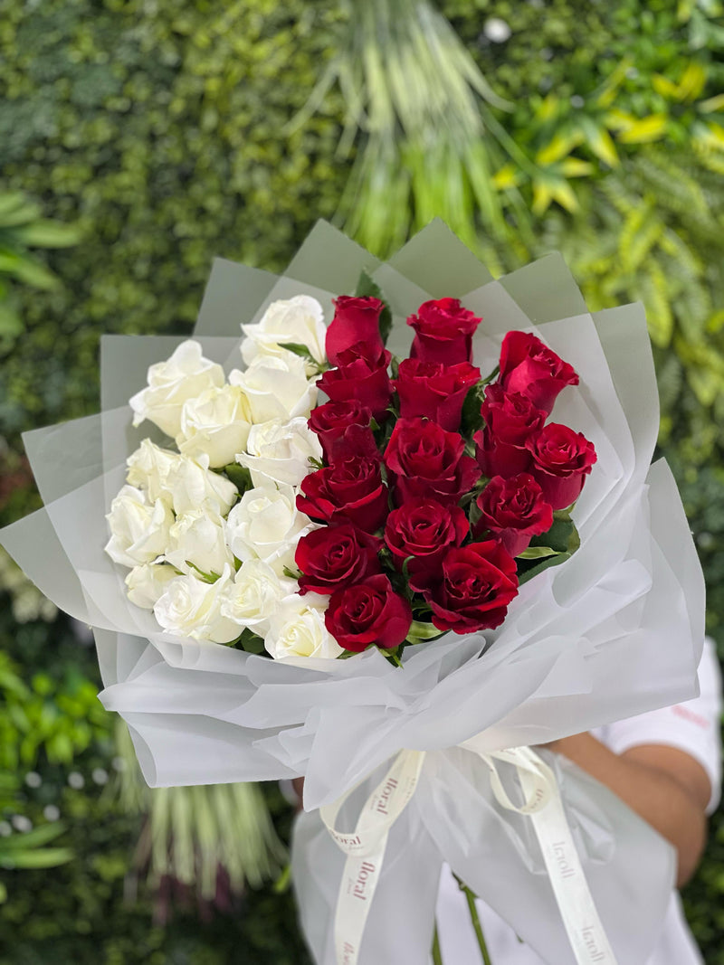 Red & White Classic Bouquet