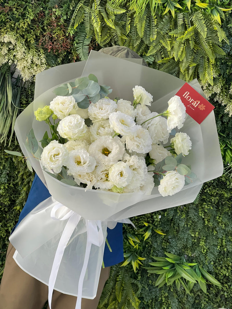 White Elegance Fresh Bouquet