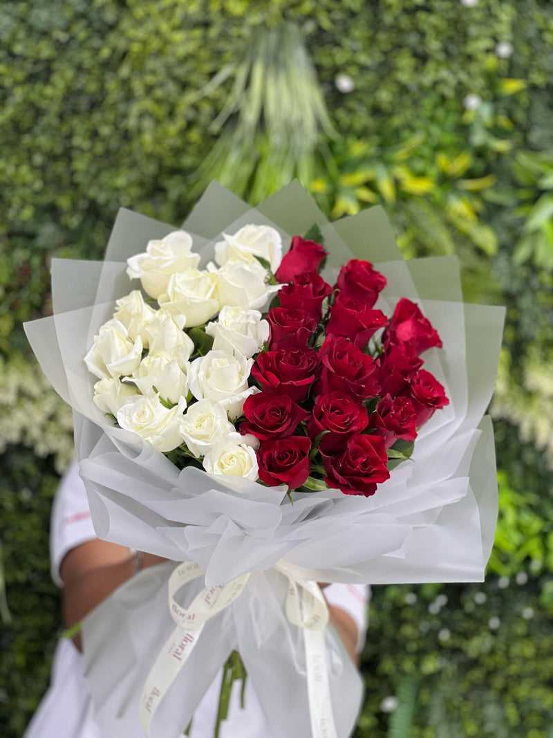 Red & White Classic Bouquet