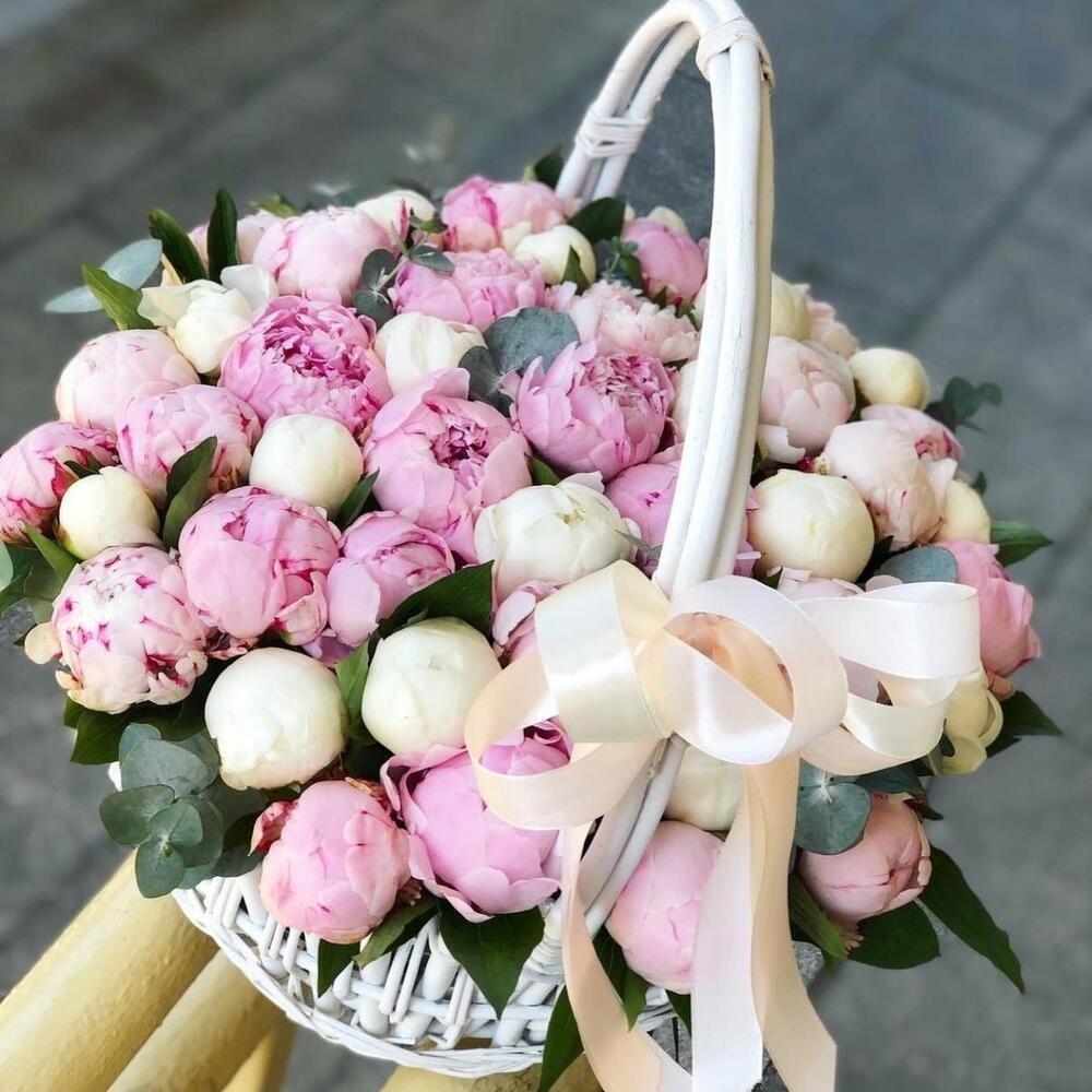 Peony Charm: 51 in a Basket