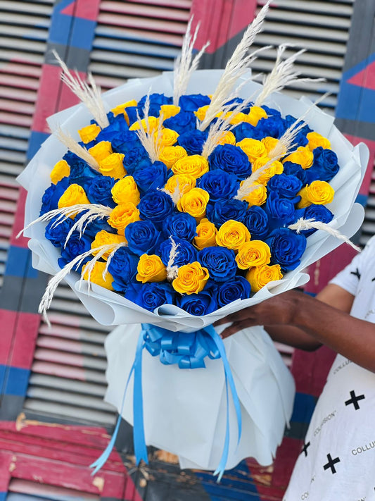Blue Royale Luxe Premium Bouquet