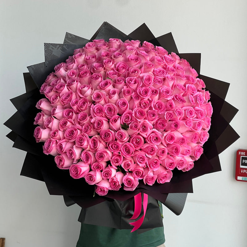 151 Pink Roses Bouquet