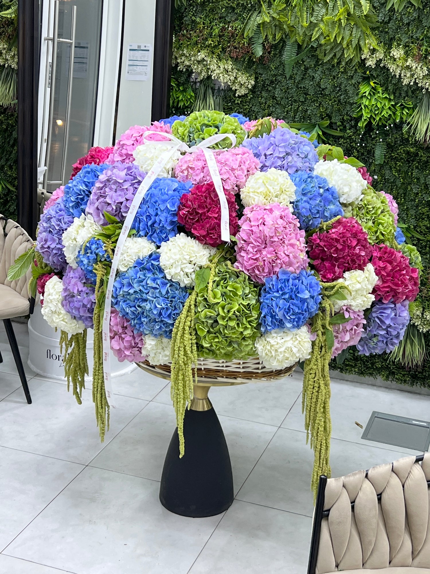 51 Hydrangeas Basket XXL