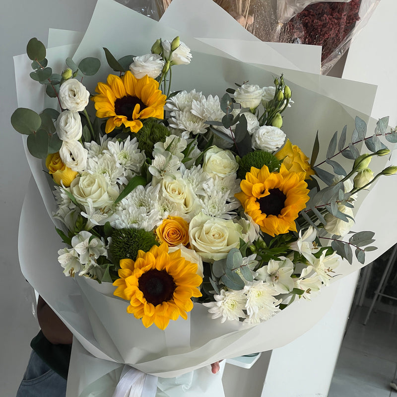 Golden Sunshine & White Elegance Bouquet