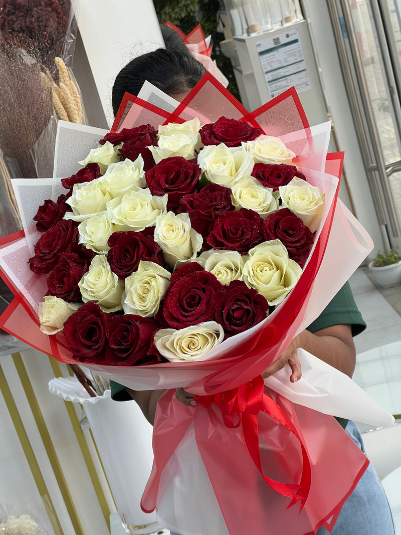 31 Red and White Roses
