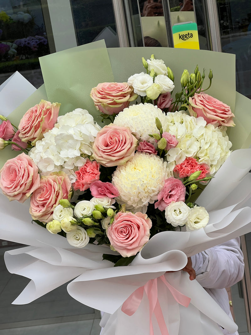 The Luxe Pastel Bouquet