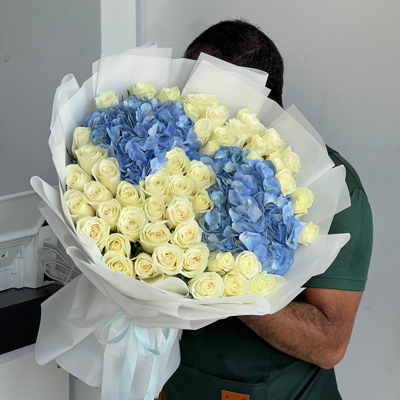 Ocean Breeze Luxury Rose Bouquet