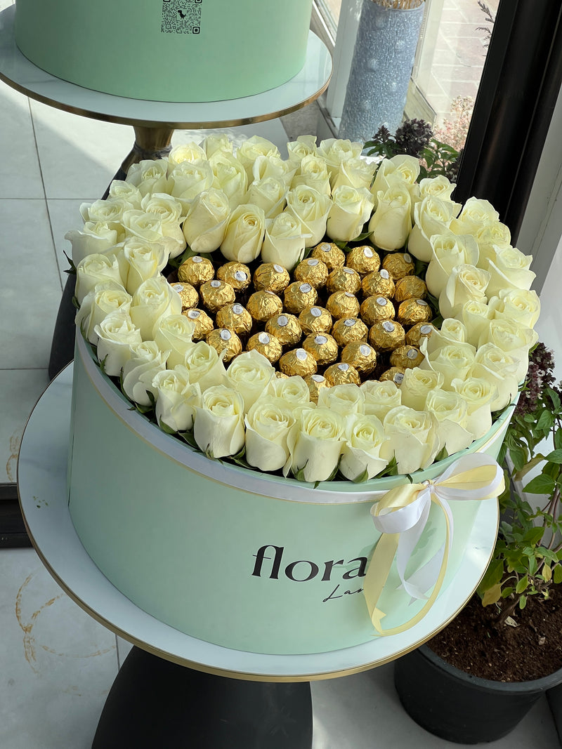 Golden White Elegance Box
