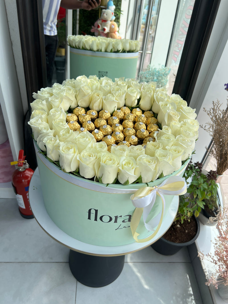 Golden White Elegance Box