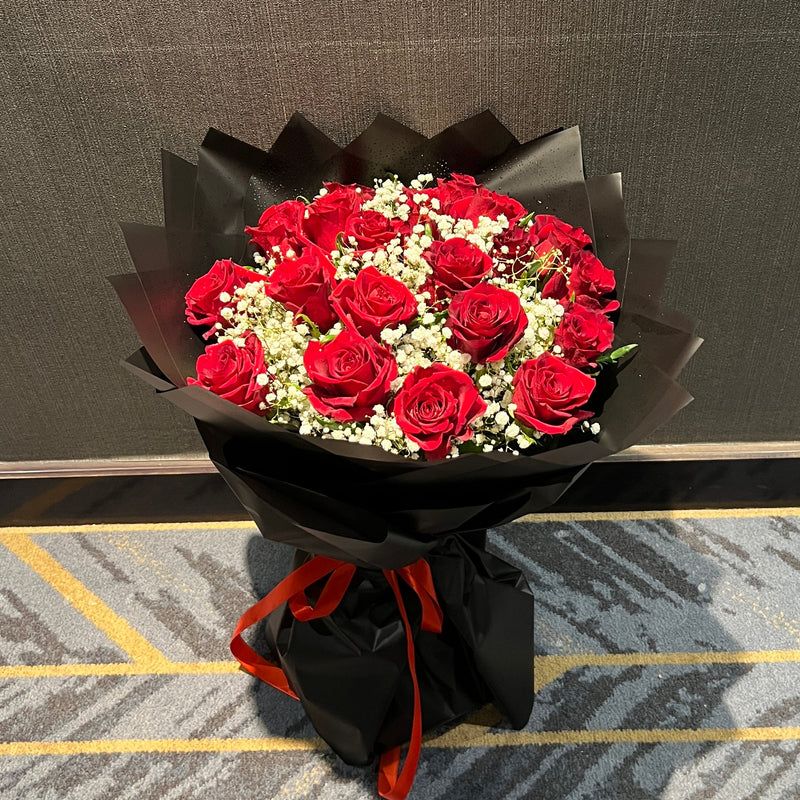 Red Romance Rose Bouquet