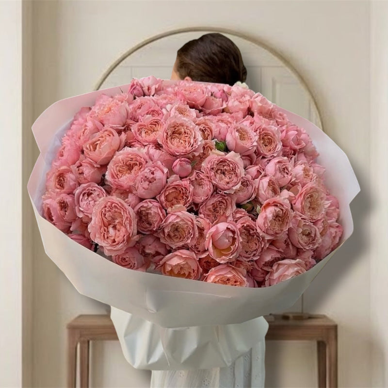 Luxurious Bombastic Spray Rose Garden Bouquet