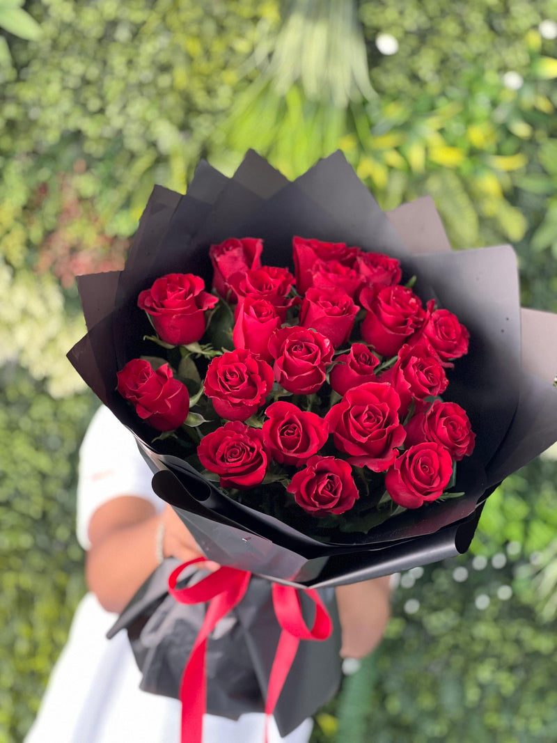 19 Red Roses Bouquet