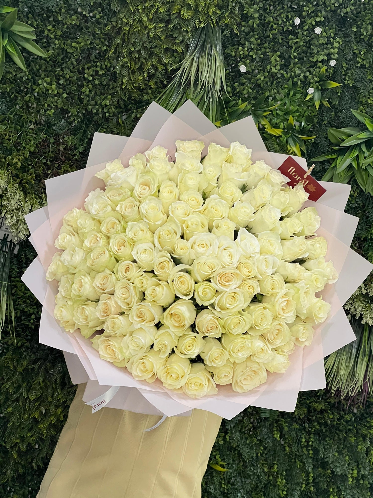 101 White Roses Bouquet