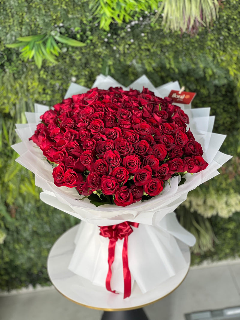 Endless Love – 101 Red Roses Bouquet