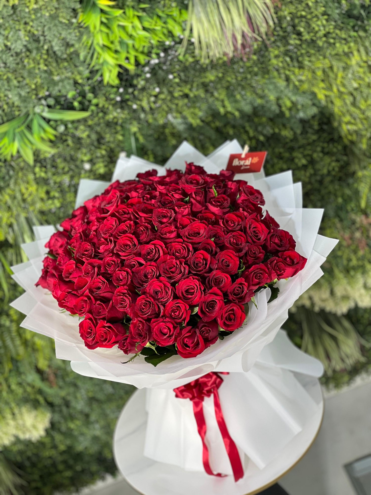 Endless Love – 101 Red Roses Bouquet