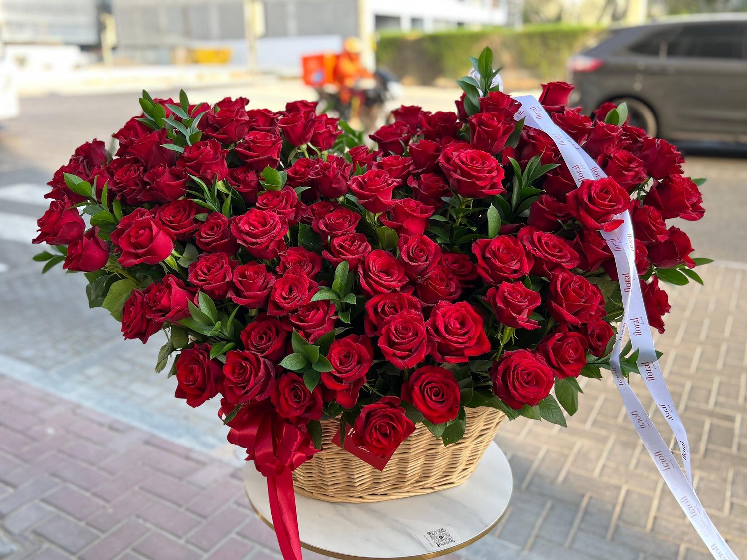 The Flowers La Rose Noire Drop Tail