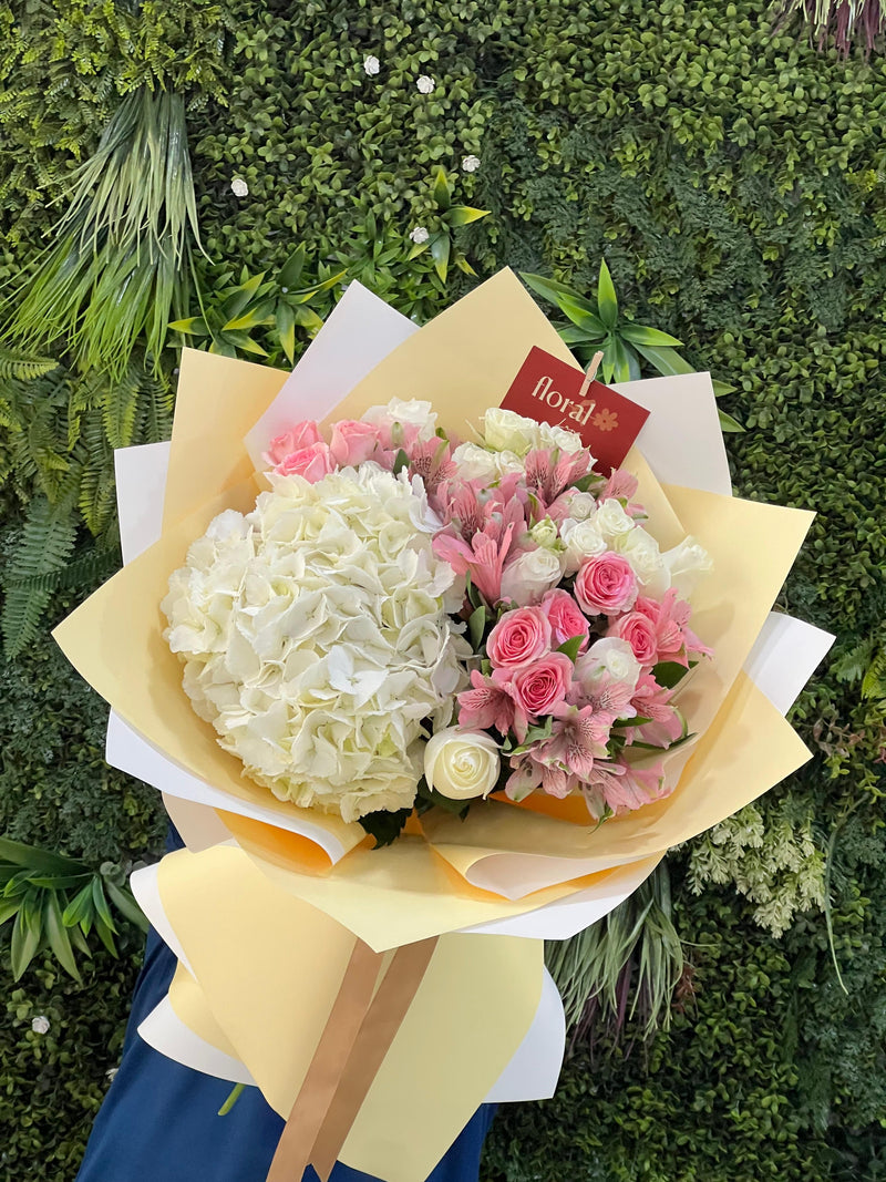 Rose Cream Bouquet