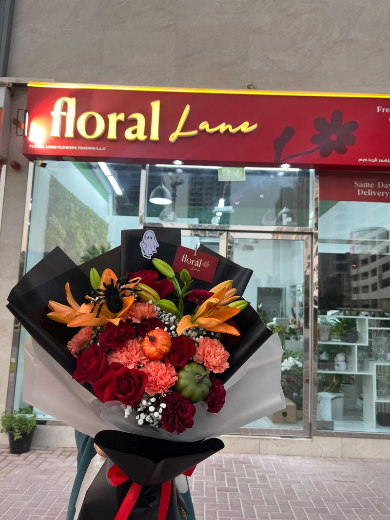 Spooky Chic Halloween Bouquet