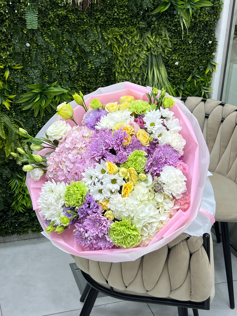 Dreamy Delight Fresh Bouquet