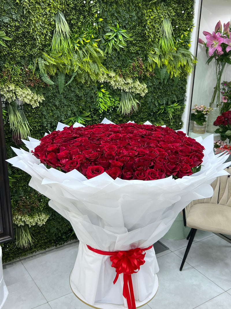 201 Fresh Red Roses Bouquet 70cm