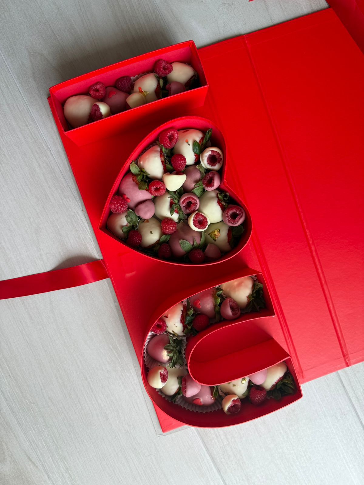 "I Love You" Signature Berry Box