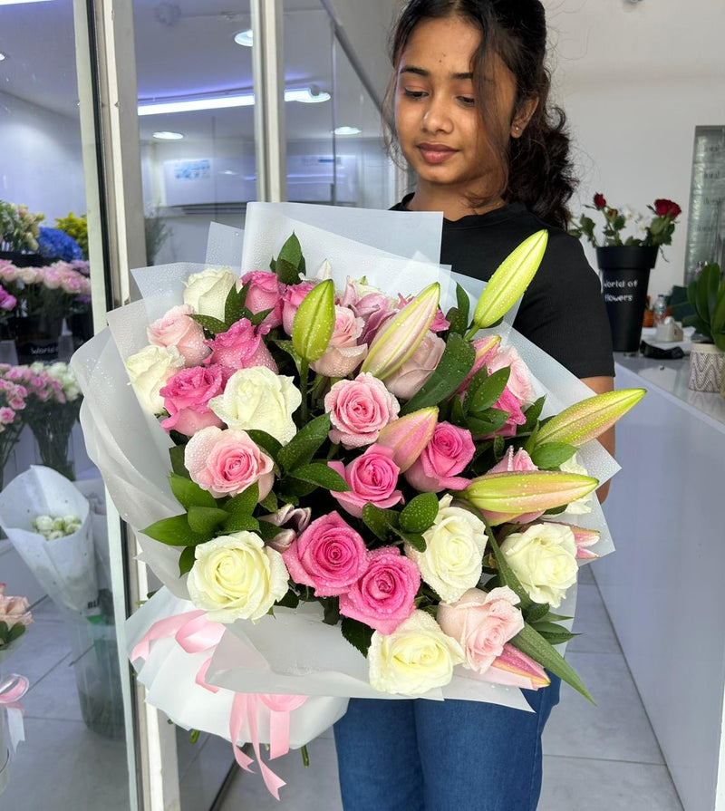 Pink Lily & Rose Opulence